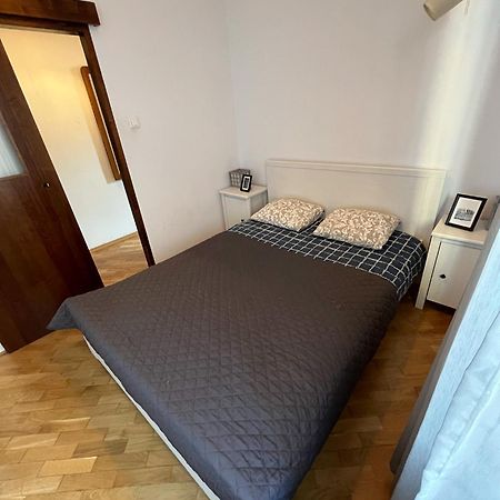 Downtown Apartment B Kraków Eksteriør billede